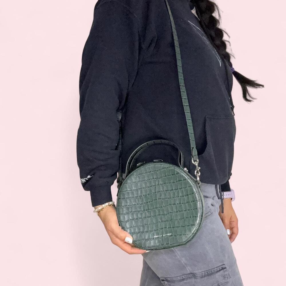 Rebecca minkoff green crocadile crossbody bag chic boho festival vacation fall